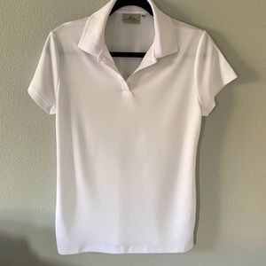 Brand: Akwa • Size: Small • Color: White